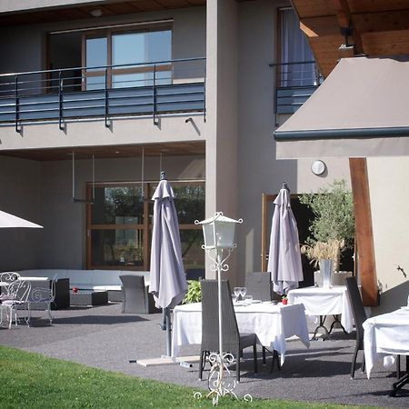 L'Auberge Du Rhone Chavanoz Ngoại thất bức ảnh