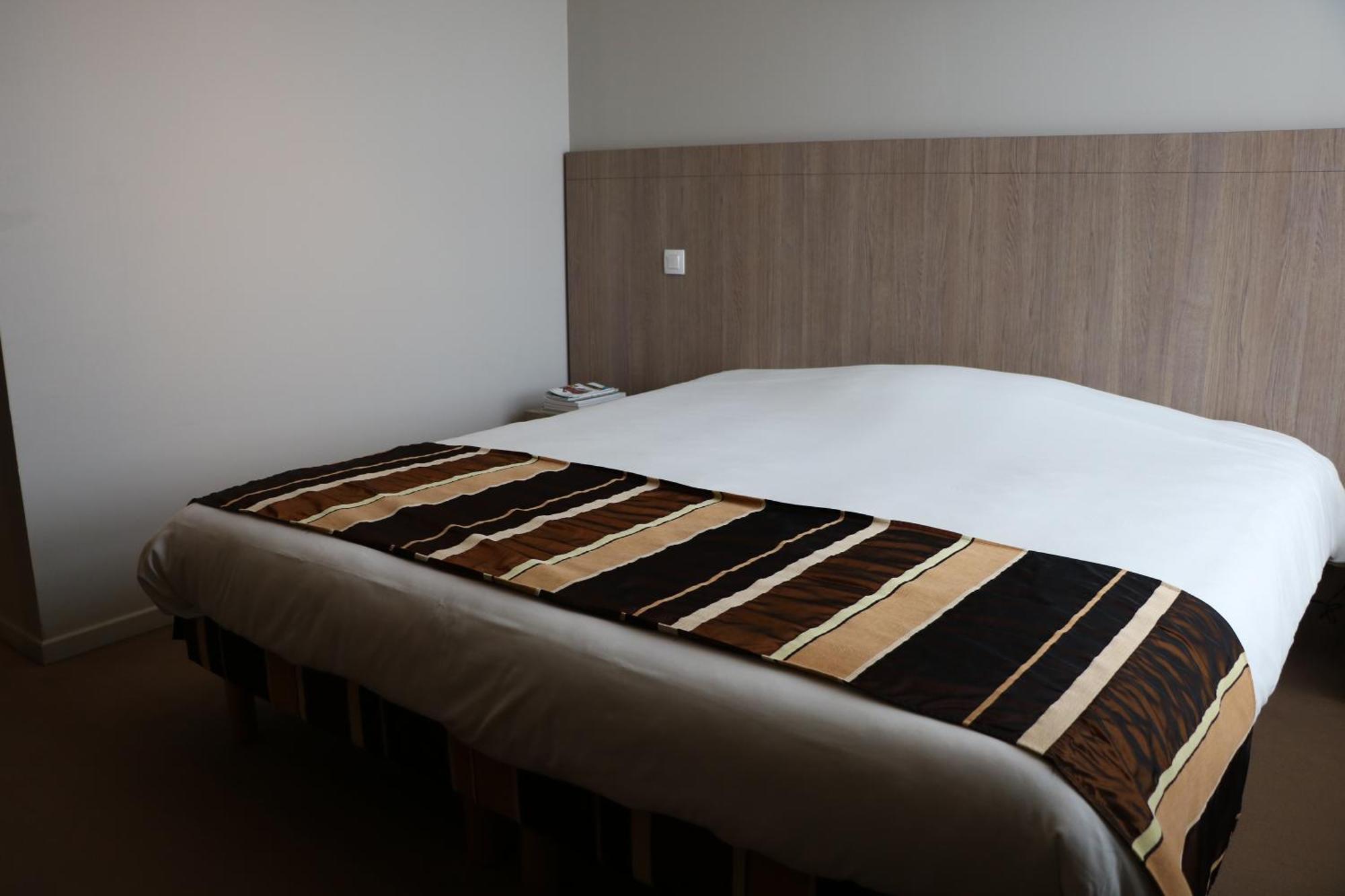 L'Auberge Du Rhone Chavanoz Ngoại thất bức ảnh